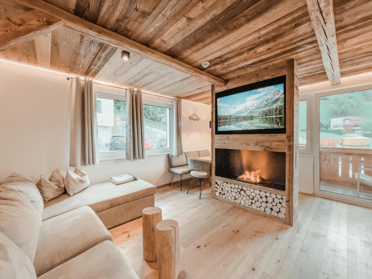 Oldwood Chalet - Balcony & Car Park By Alpenluxus Appartements Fuegen Luaran gambar