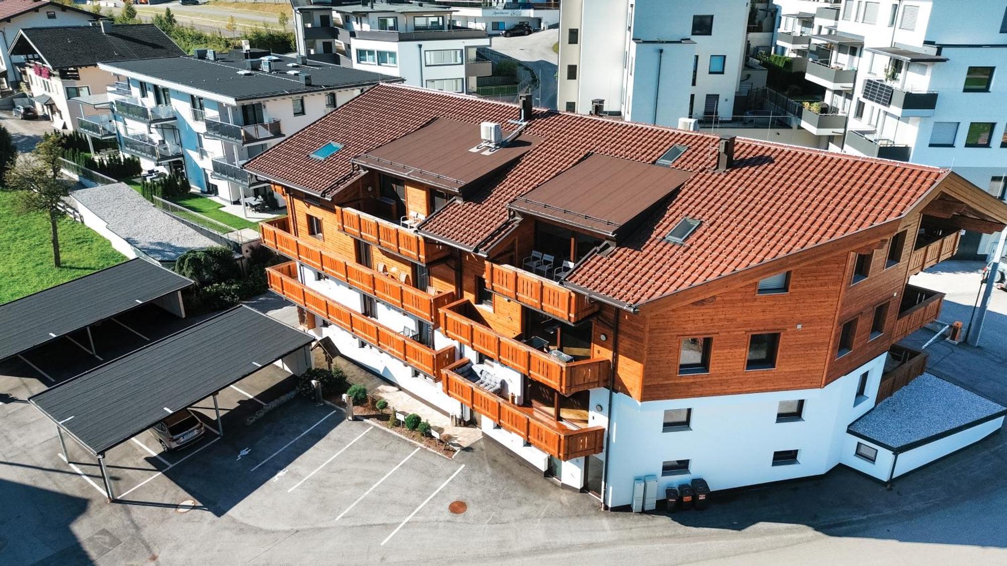 Oldwood Chalet - Balcony & Car Park By Alpenluxus Appartements Fuegen Luaran gambar