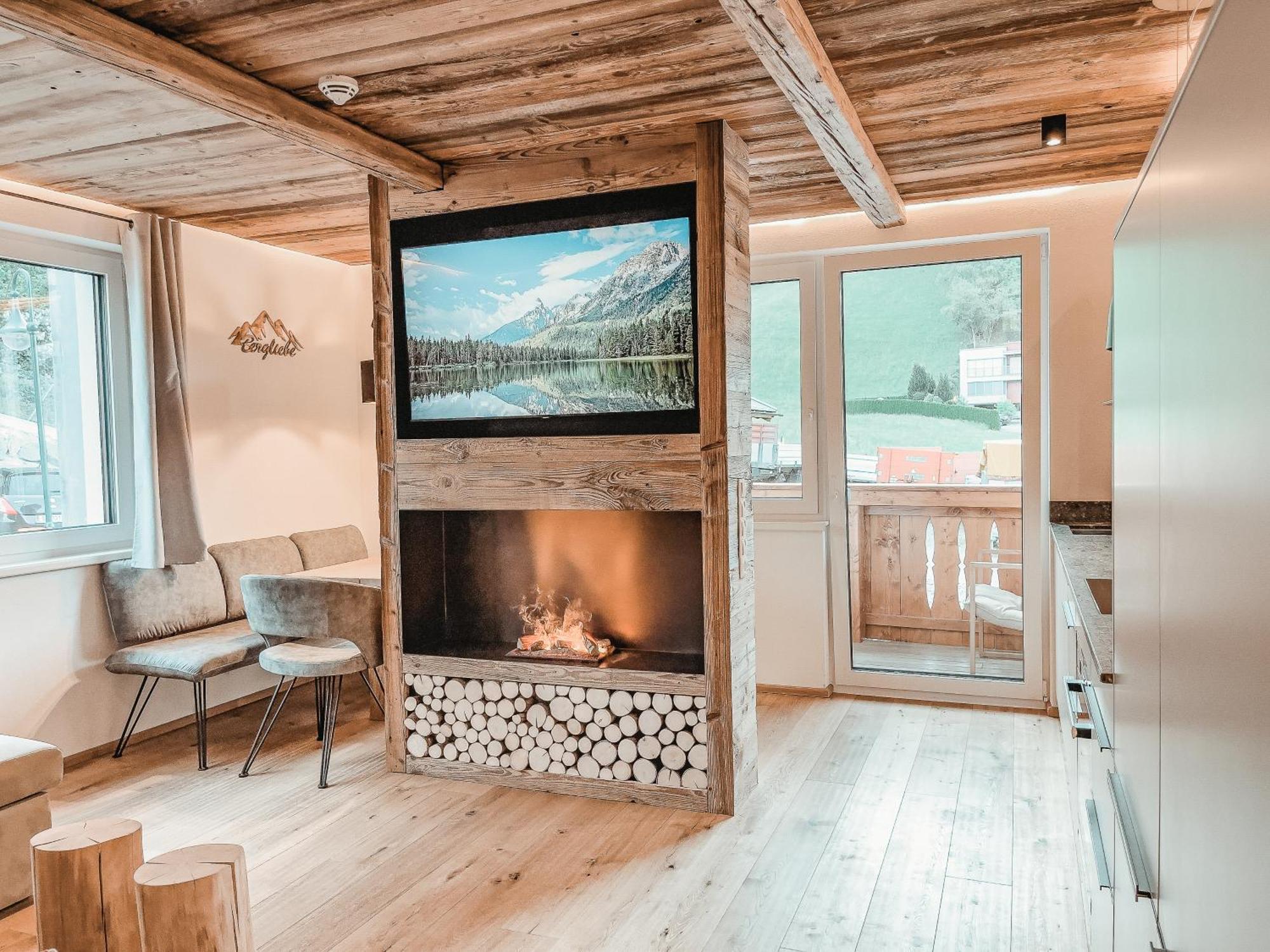 Oldwood Chalet - Balcony & Car Park By Alpenluxus Appartements Fuegen Luaran gambar